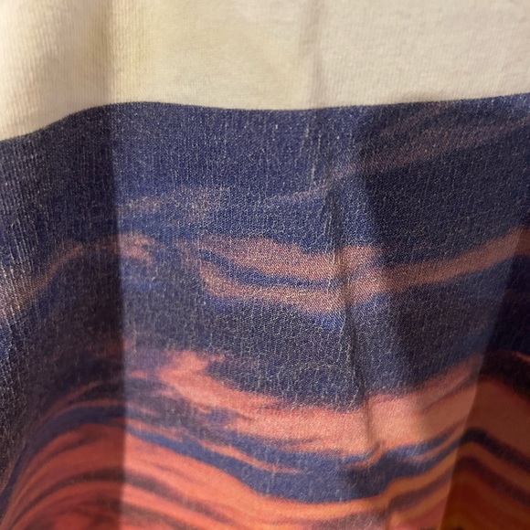 In ‘n Out shirt - Picture 3 of 4